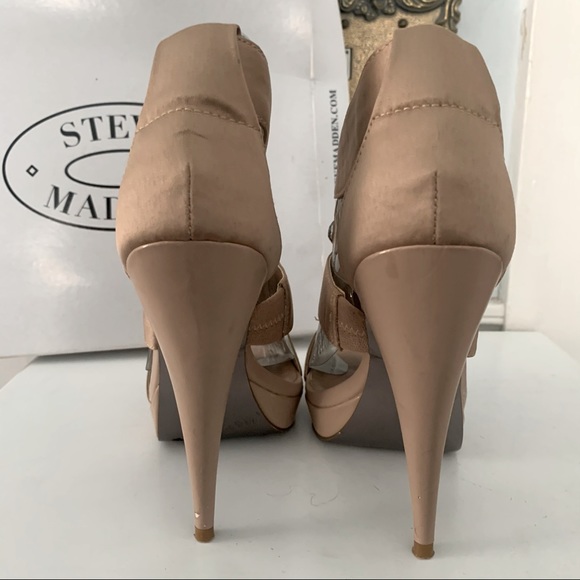 Steve Madden Fanfair Satin Gem Heel | Color: Blush | Size: 8.5 - Picture 4 of 8